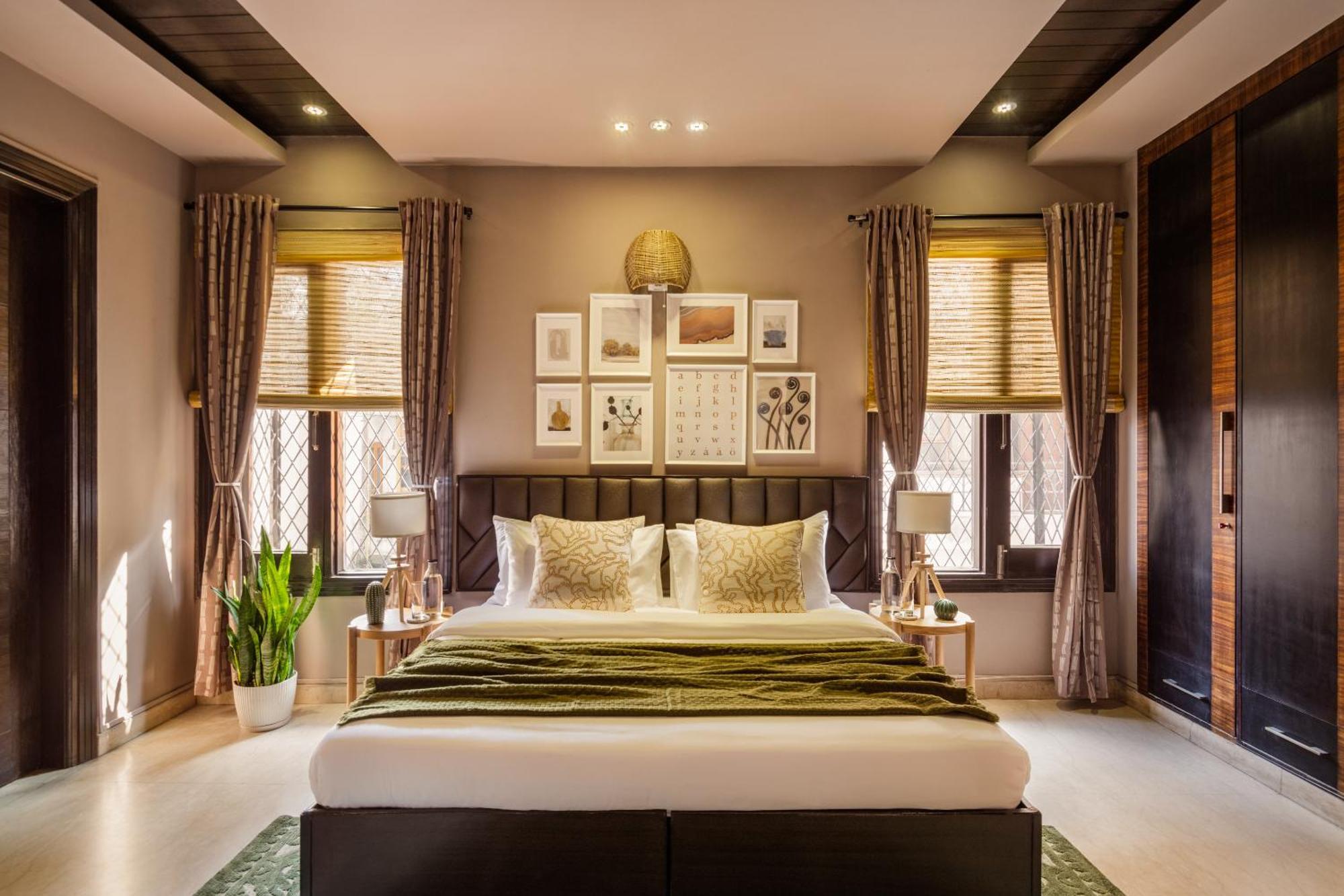 Safdarjung Enclave Apartment
