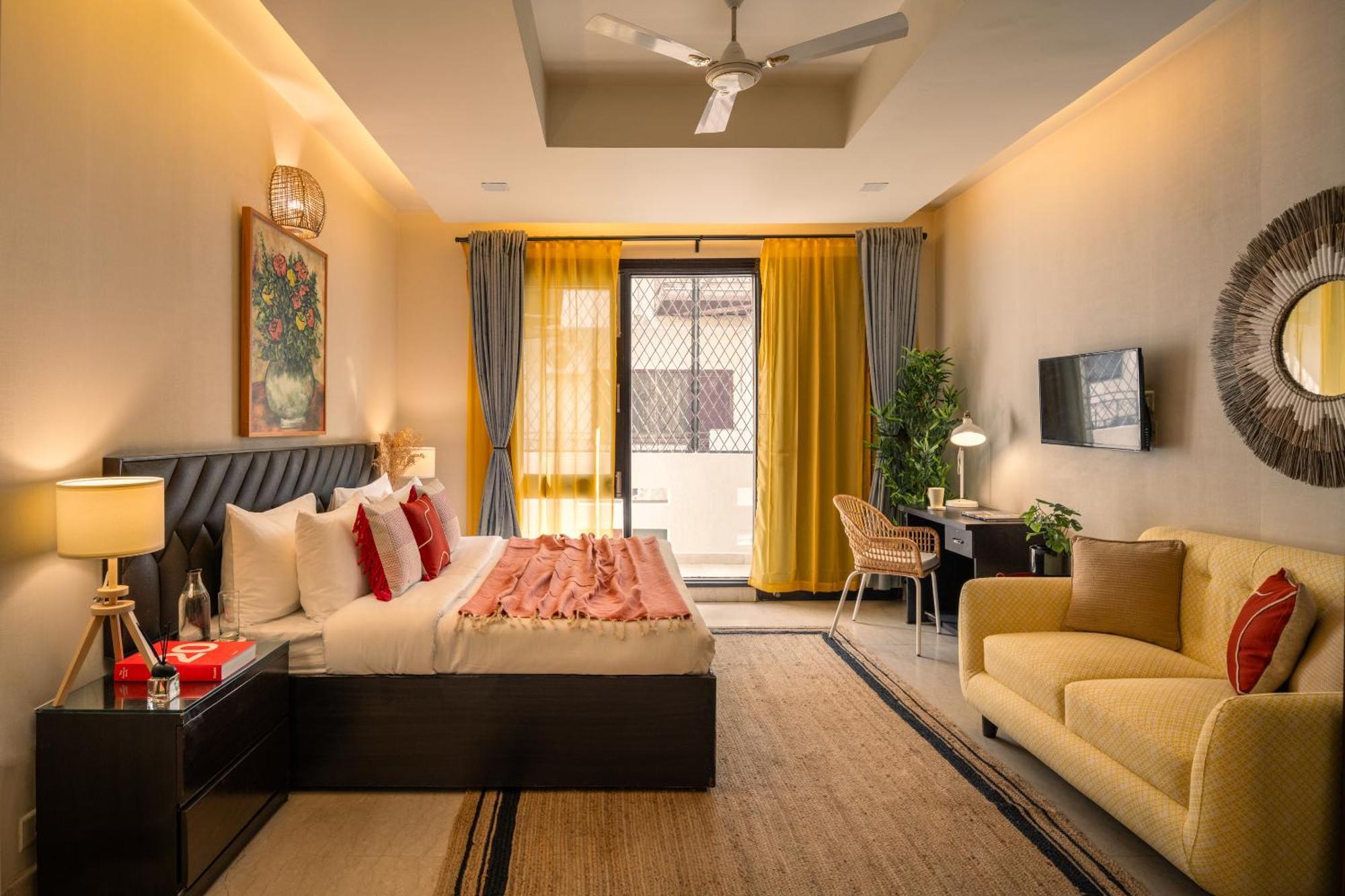 Safdarjung Enclave Apartment *